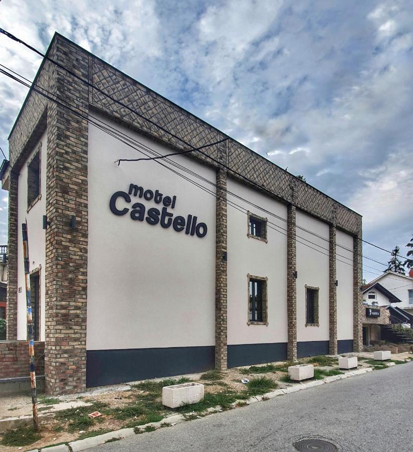 Castello Inn Smederevska Palanka Buitenkant foto